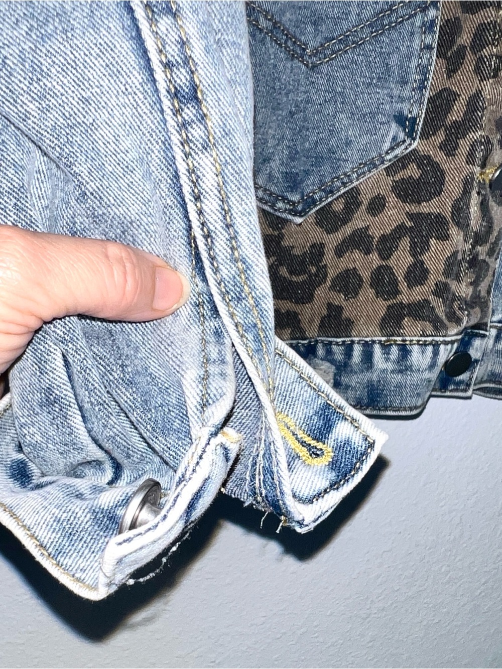 Leopard Print Patchwork Distressed Denim Jacket Small Acid Wash Trucker Oversize - Picture 3 of 10